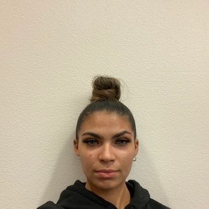 Meet your Posher, Carissa